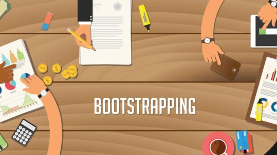 Quel choix entre bootstrapping et théorie du cafard